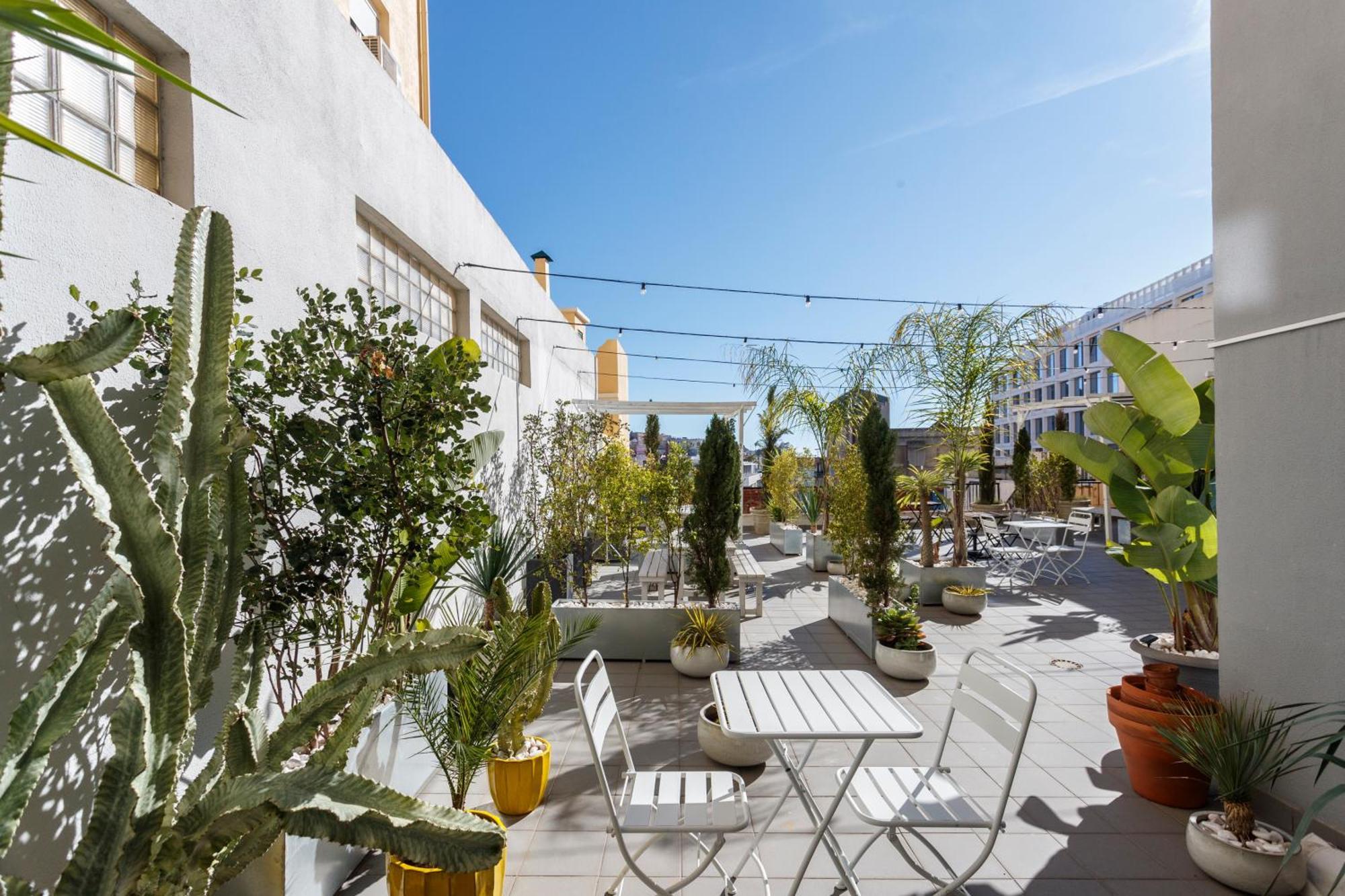 Apartment Cosmopolitan Comfort In 4a- By Misha's Place Lissabon