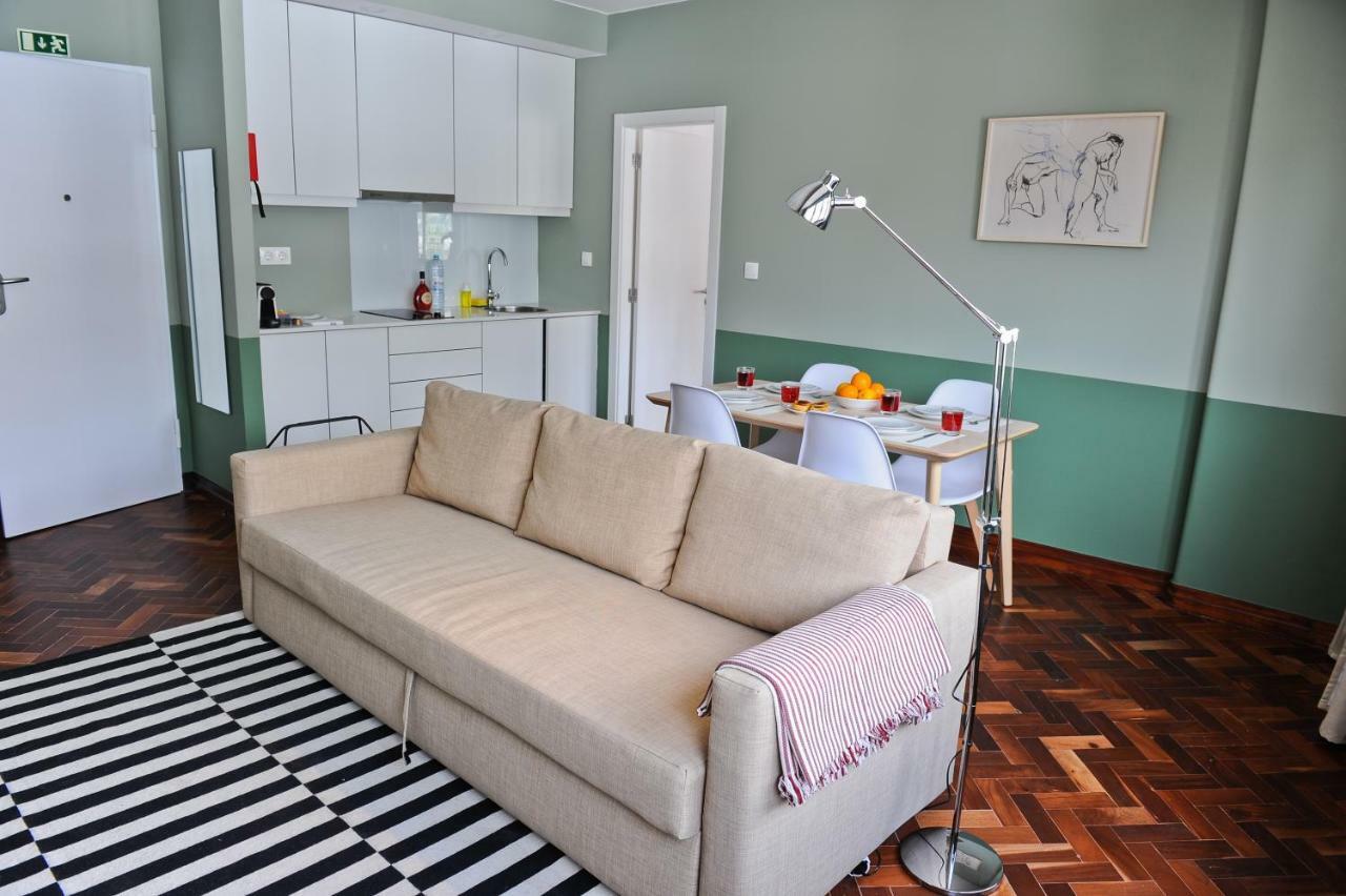 Cosmopolitan Comfort In 4a- By Misha's Place Apartment Lissabon